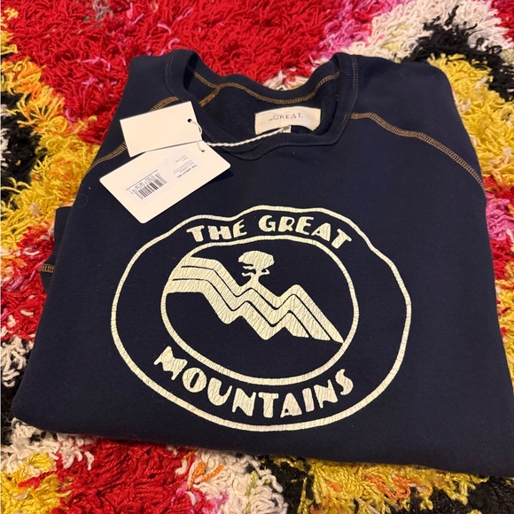 The Great College Sweatshirt in Mountain Resort Graphic Stargazer Blue - Picture 6 of 7